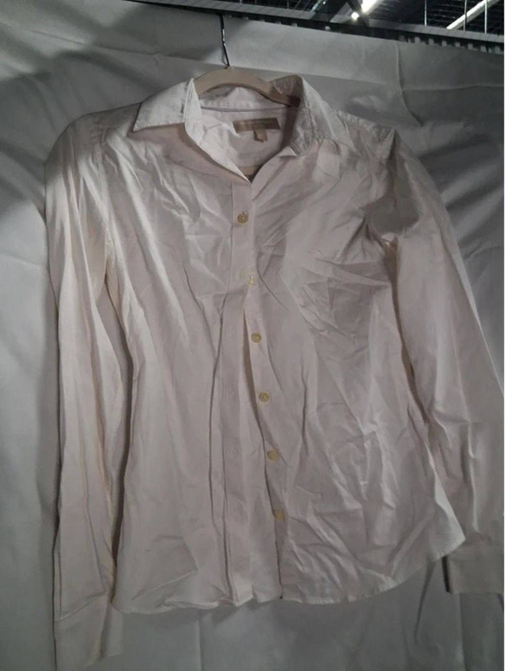 Banana Republic Women's size 6 White Solid Collared Long Sleeve Button-Down o2